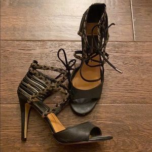 Dolce Vita black and olive heels